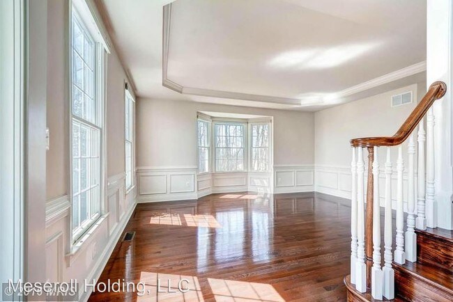 Building Photo - 1111 Saddle Creek Ct