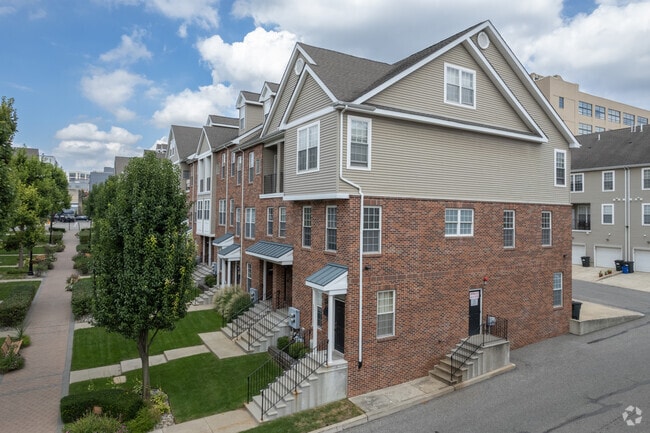 Building Photo - Brewerytown Square