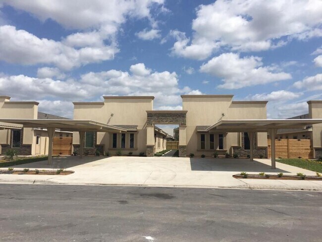 Building Photo - 909 Myrtle Beach Ave