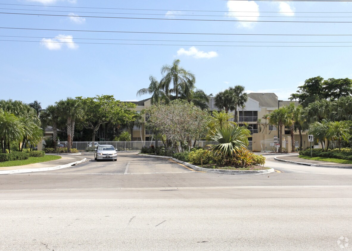Lexington On The Green Apartments Tamarac, FL