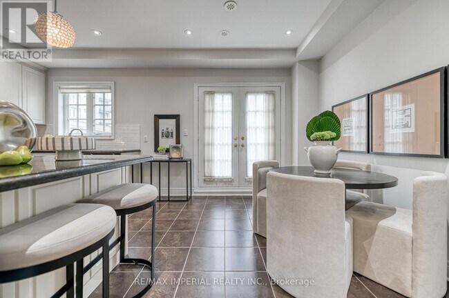 Photo du bâtiment - 21 Mackenzie's Stand Ave