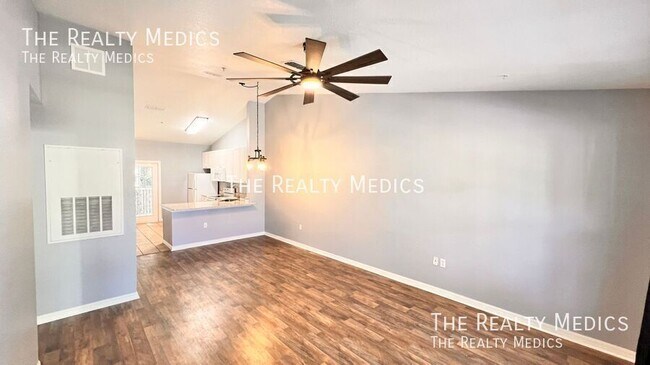 Building Photo - 145 Reserve Cir