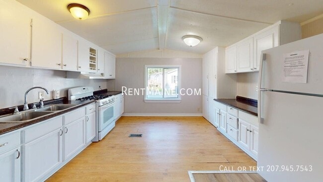 Building Photo - 14 Pheasant Hill Mobile Home Park