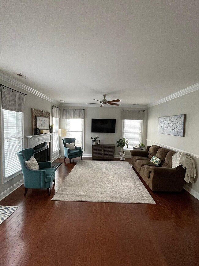 Foto del edificio - 6328 Kit Creek Rd