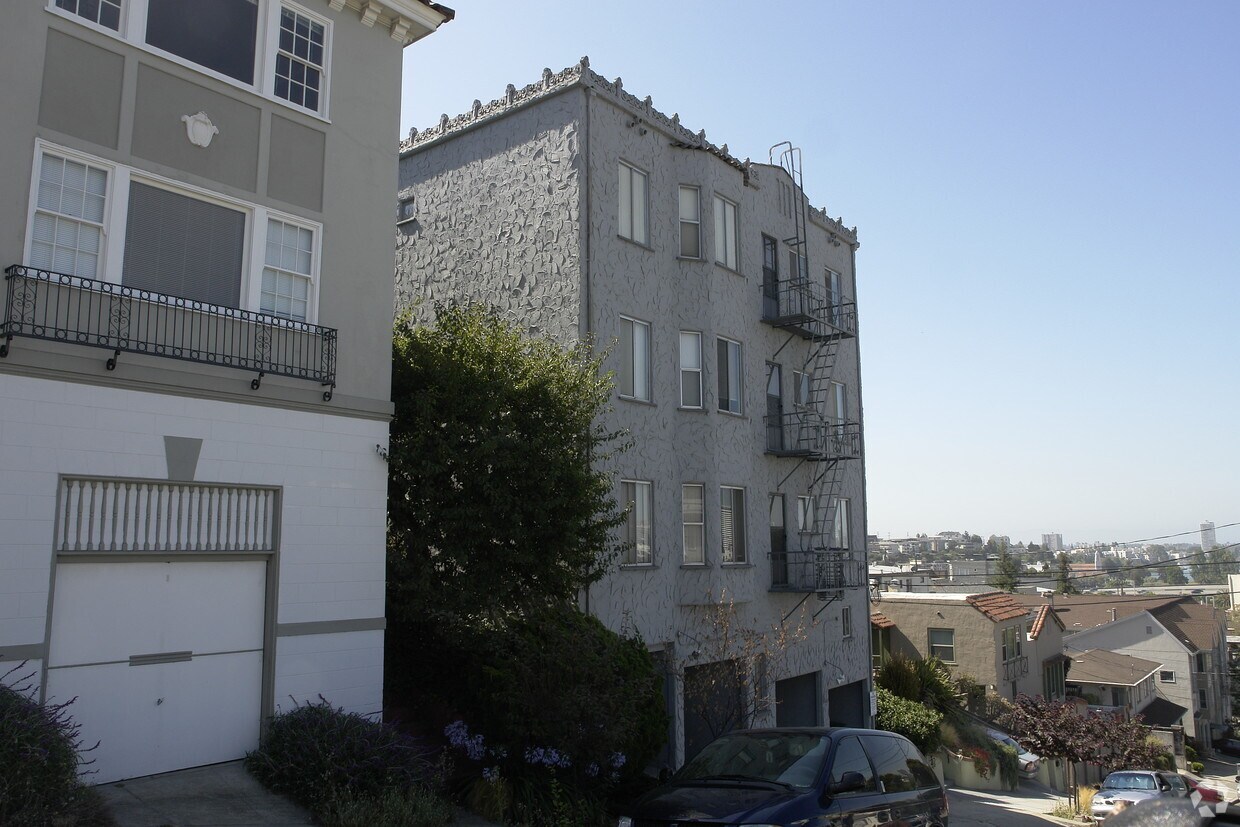 Foto del edificio - 848 Vermont St