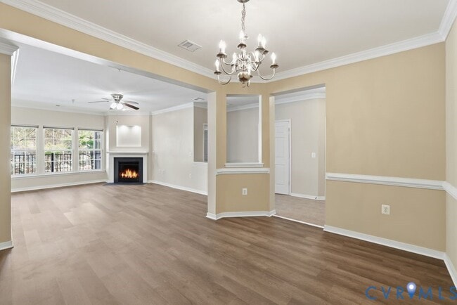 Building Photo - 1000 Westwood Village Way