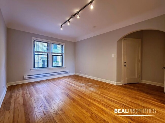 Building Photo - 0 bedroom in CHICAGO IL 60647