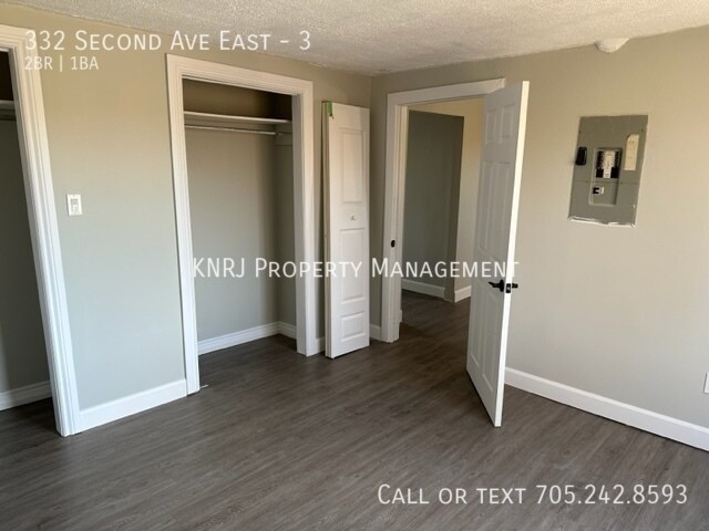 Photo du bâtiment - Two Bedroom Apartment - (Second Floor)