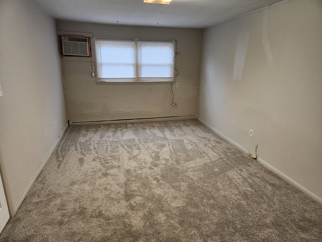 528 4th Ave Unit 1, New Brighton, PA 15066 Apartments in New Brighton