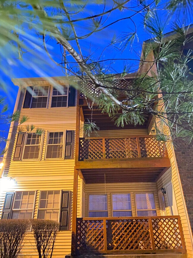 Foto del edificio - 105 N Timber Dr