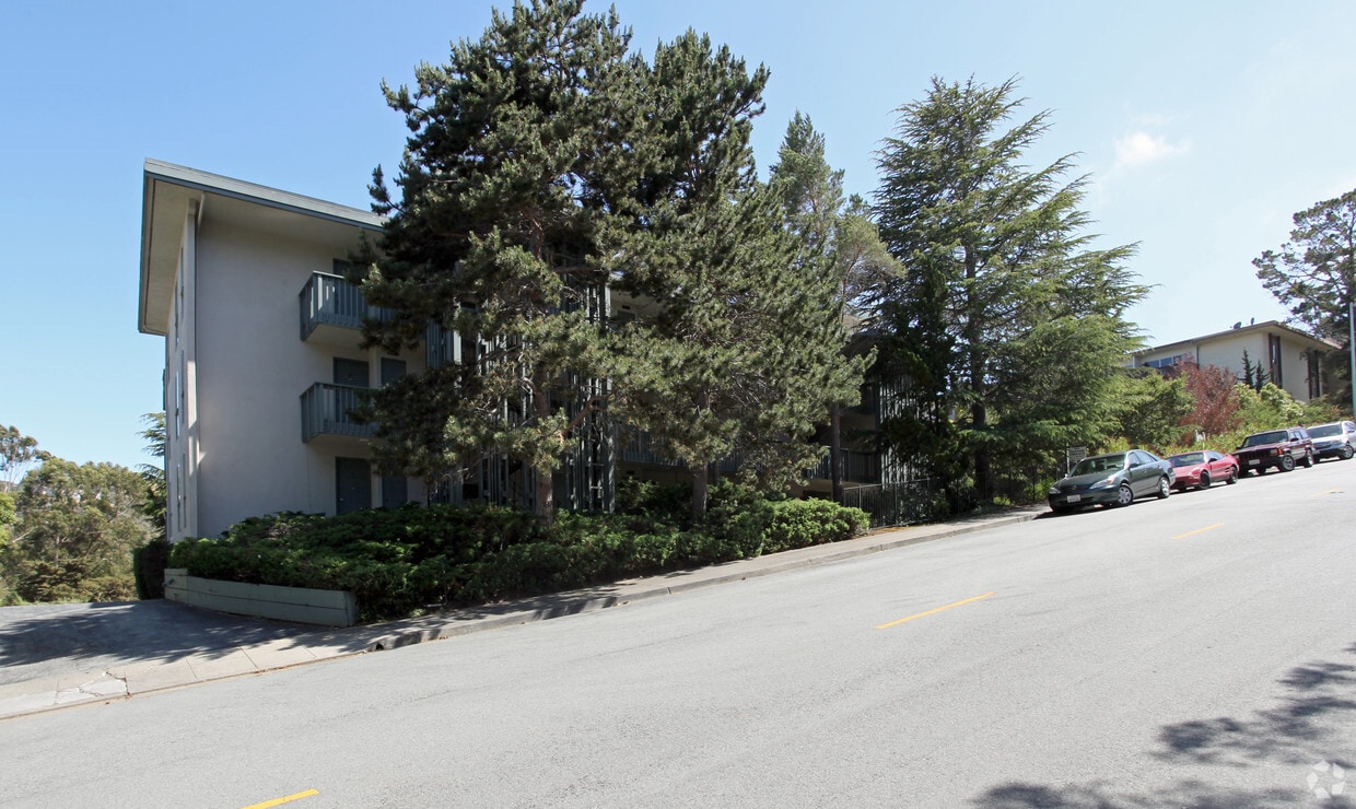 Primary Photo - Hutton Terrace Apartments