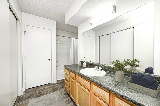 Foto del edificio - Greenfield Knoll Apartments