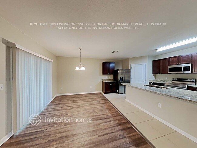Foto del edificio - 14931 Flowing Gold Dr