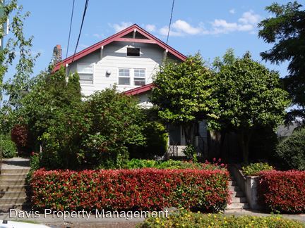 Foto principal - 4514 8th Ave NE