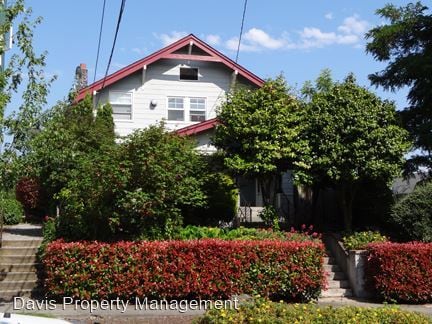Primary Photo - 4514 8th Ave NE