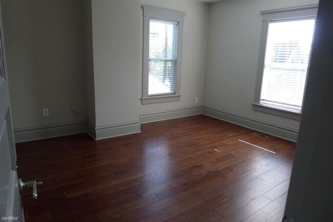 Building Photo - 2272 Summit