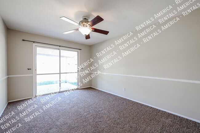 Foto del edificio - 2421 S Terrace Rd