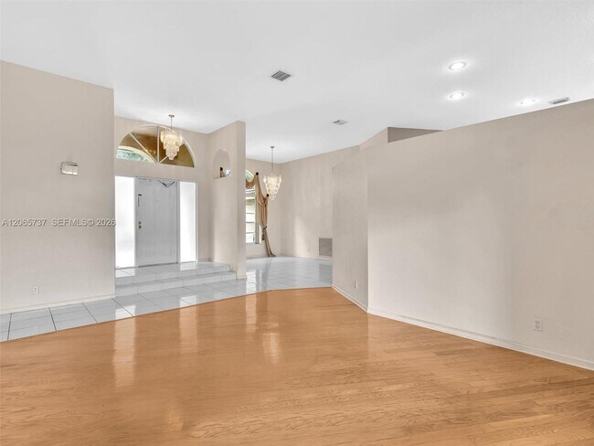 Foto del edificio - 11335 Lakeshore Dr