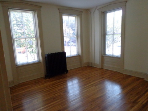 Foto del edificio - 504 W Orange St