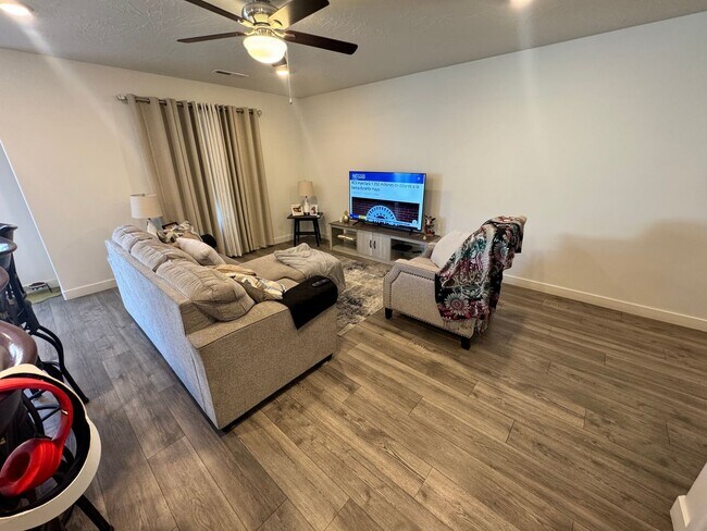 Foto del edificio - Home in Long Valley