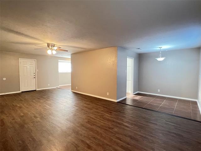 Building Photo - 2904 Laredo Dr