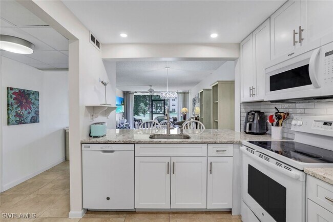 Foto del edificio - 1087 Forest Lakes Dr