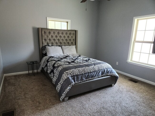 Photo - 1109 Windsor St SW House