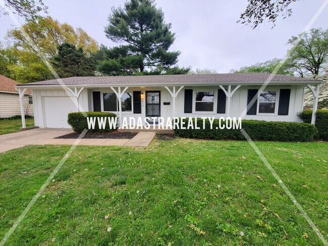 Building Photo - Well Maintained Overland Park Home-Availab...