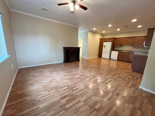 Foto del edificio - 2 Bedroom Townhome In Lennox, SD!!