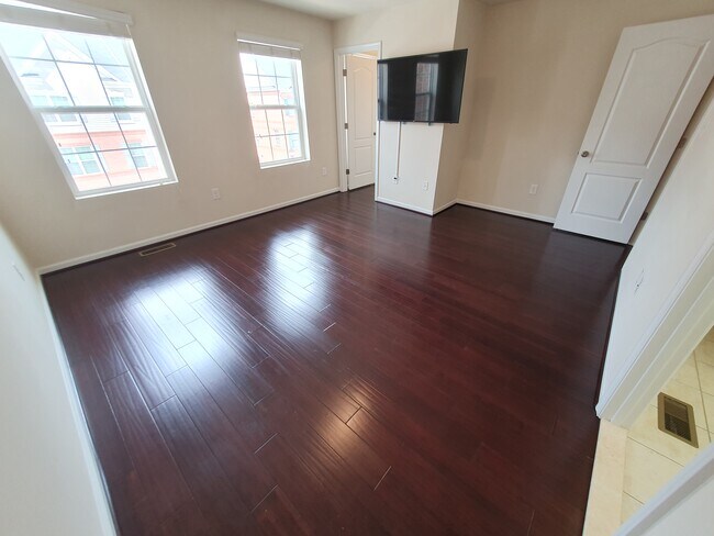 Building Photo - 8005 Alchemy Wy