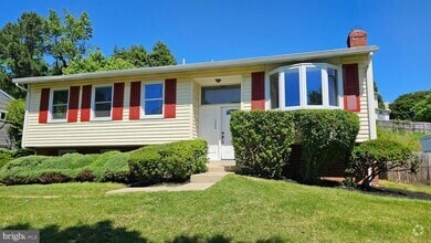 Building Photo - 1206 Raydale Rd
