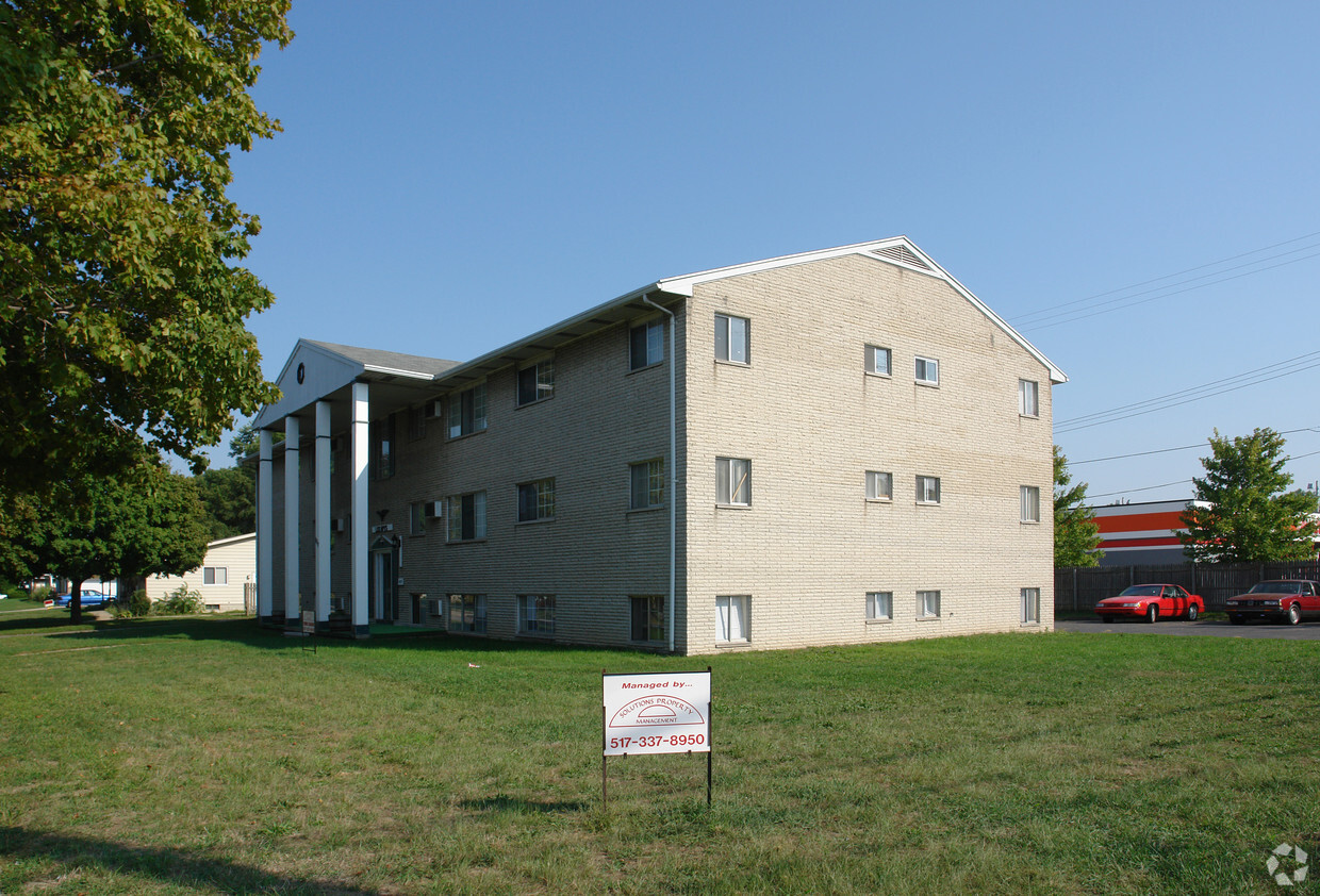 Primary Photo - Lee Apartments