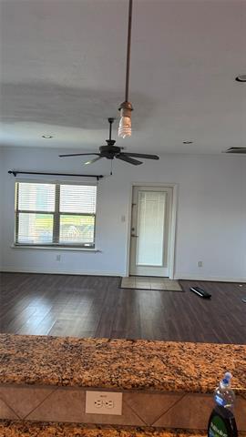 Foto del edificio - 5103 Chesterfield Pl