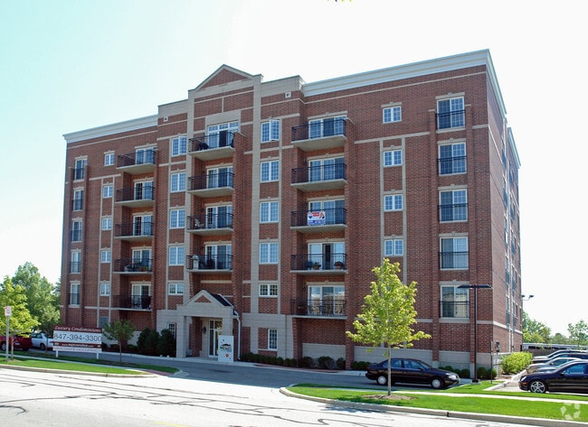 Building Photo - 405 Creekside Dr