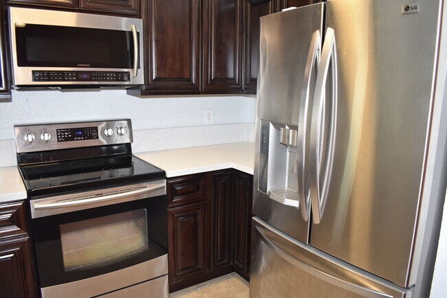 Building Photo - 1019 Dornajo Way