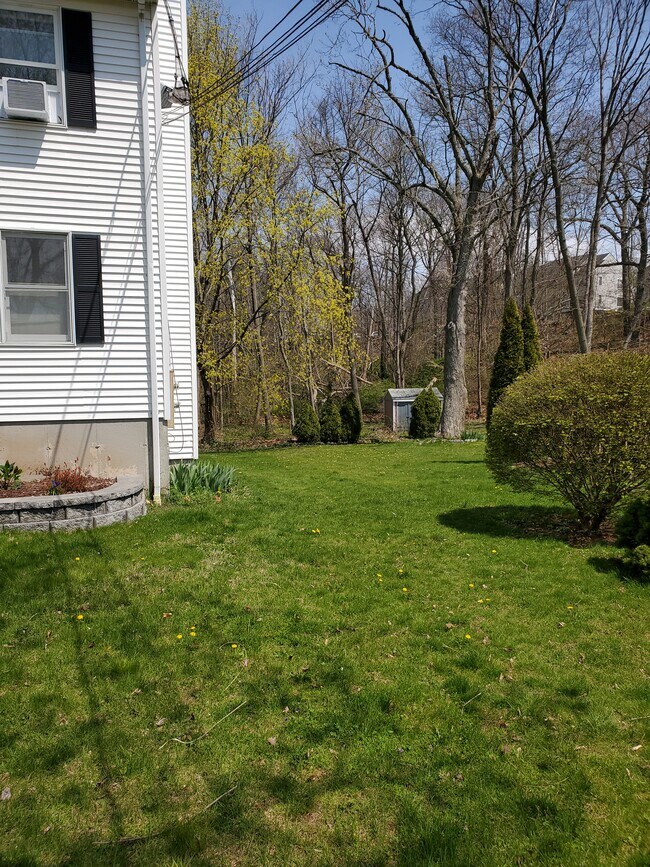 10 Clancy Rd, Branford, CT 06405 Townhome Rentals in Branford CT