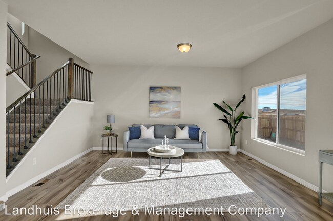 Building Photo - 3 br, 2.5 bath House - 6254 Bobolink Trail