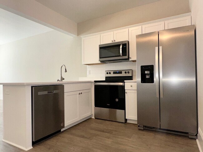 Foto del edificio - 455 3rd Loop Rd