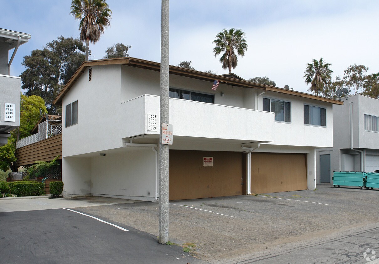 Foto del edificio - 2653-2659 E Harbor Blvd