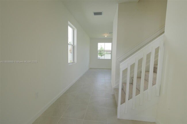 Foto del edificio - 2637 SE 24th Ct