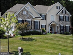 Building Photo - 1550 Knobb Hill Ln