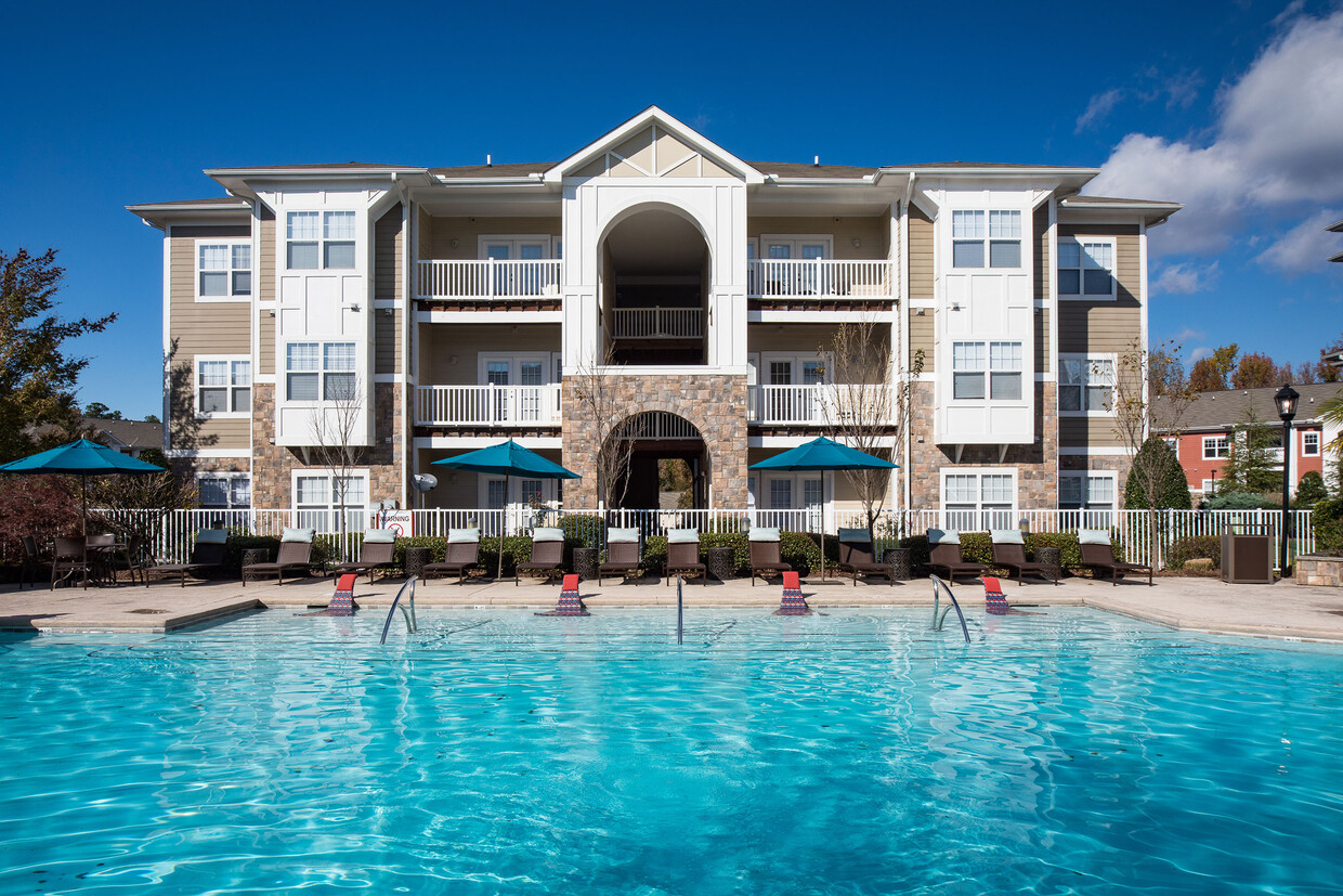 Primary Photo - Cascades at Northlake Apartments