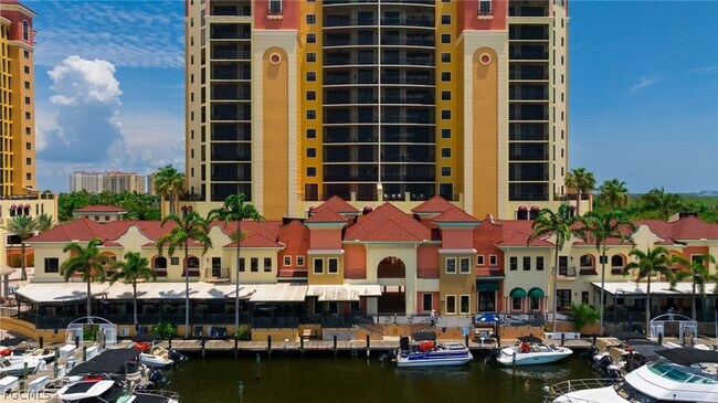 Foto del edificio - 5706 Cape Harbour Dr