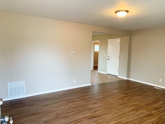 Building Photo - 8753 Routiers Ct