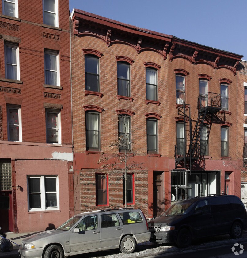 Primary Photo - 103 Franklin St