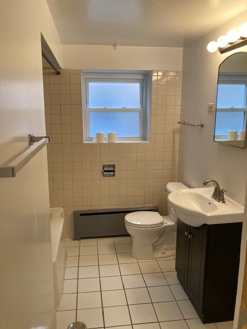 Foto del edificio - 6051 W Miami Ave