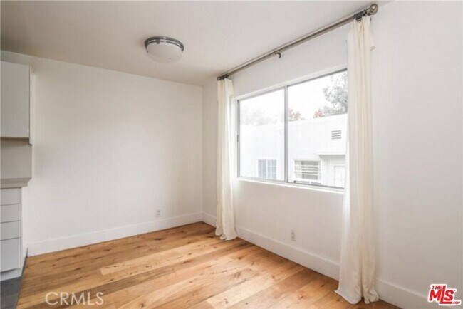 Foto del edificio - 811 6th St
