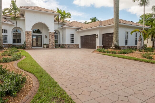 Building Photo - 12486 Equine Ln