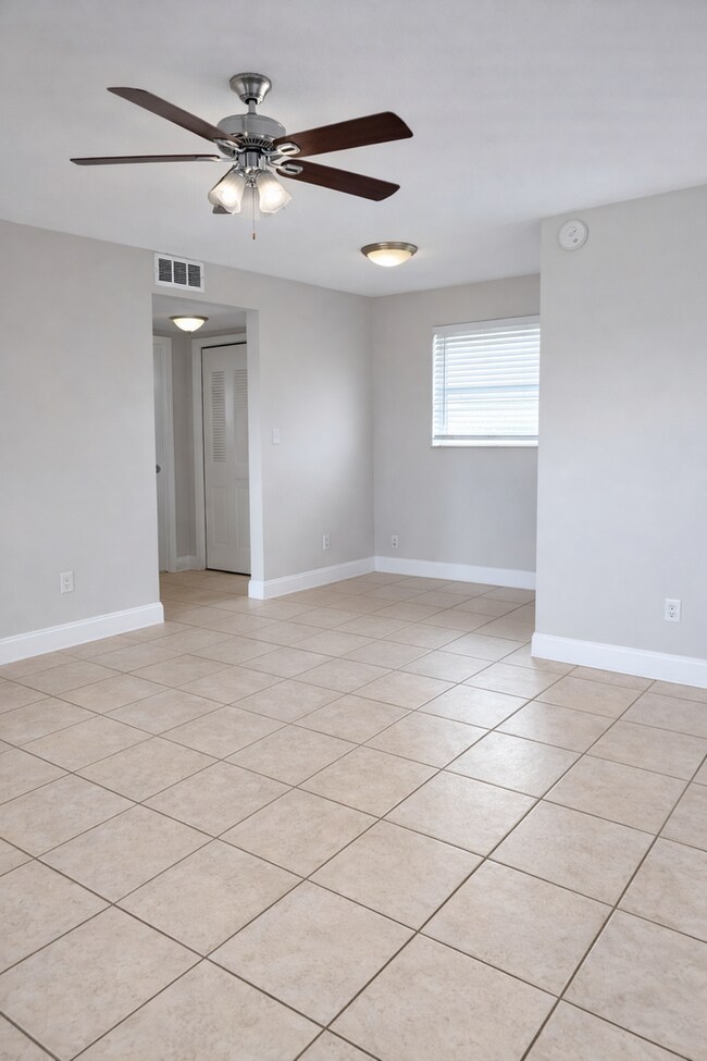 Foto del interior - Sabal Palm Apartments