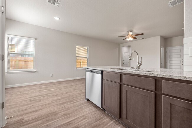 Building Photo - Modern 3-Bed, 2.5-Bath Townhome in New Bra...